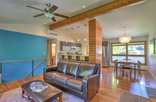 Glenwood Springs House | Mid Century Home with a Modern Twist in Downtown. Proximate to Everything w/AC!