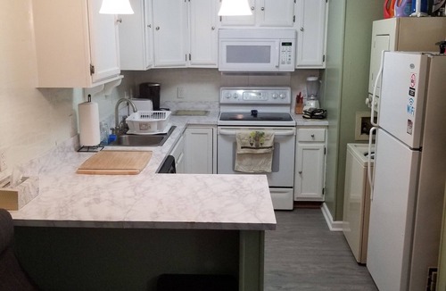 Midtown Ocean City Condo | Mid Town OceanSide/Block 46th St. Sleeps 5 Location, Location, Location!