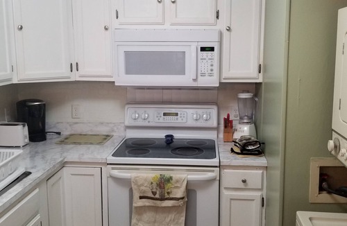 Midtown Ocean City Condo | Mid Town OceanSide/Block 46th St. Sleeps 5 Location, Location, Location!