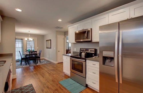 Belmar Park House | Midcentury Mod and Marvelous!
