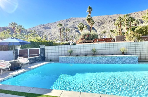 The Mesa House | MidCentury Modern Pool Home: Amazing Views-Close to Downtown!