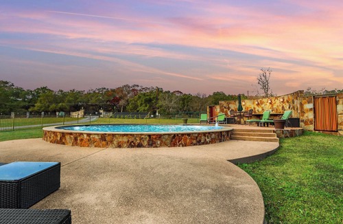 Wimberley House | Mill Race Lodge I Waterfront, Pool, Wimberley