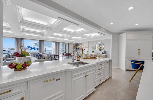 Harbour Inlet House | Million Dollar Views/Private beach/Heated pool/Walk to Beach/Harbourview Key | VlLLAS