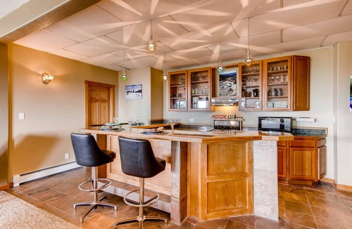 Golden Apartment | Million Dollar View Near Denver, Big West Skiing, and Countless Natural Wonders