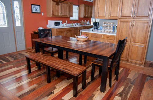 Cobden House | Minutes from WineTrail, Giant City, Shawnee Forest - Daily Deer Viewing - Rural