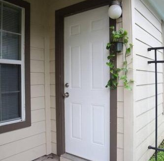 McAllen Apartment | Mirror, mirror on the wall!