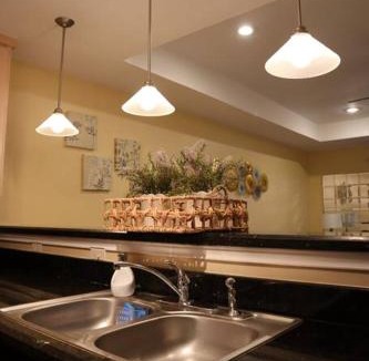 McAllen Apartment | Mirror, mirror on the wall!