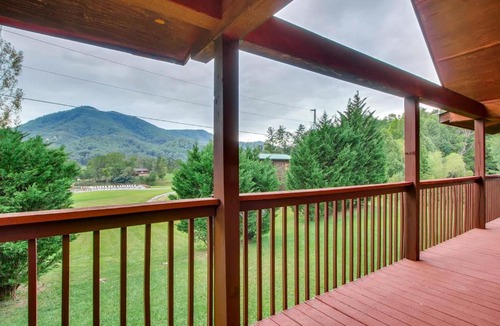 Wears Valley House | Misty Meadows Cabin