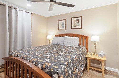 Snowshoe Apartment | ML288 New Deck Great Views EZ Parking WiFi Retreat