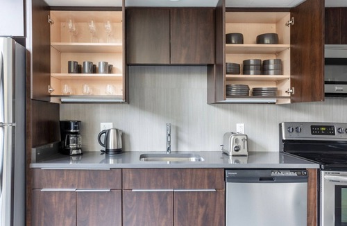 Commonwealth Apartment | Modern Allston 1BR w/Gym & W/D, nr Griggs T, by Blueground