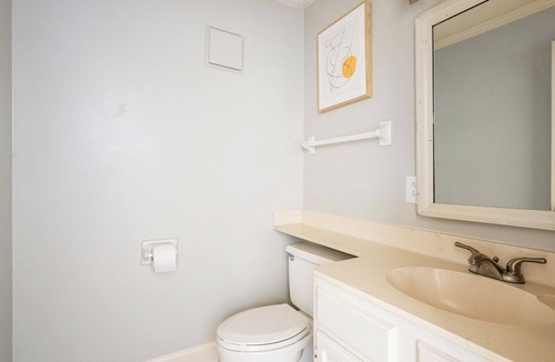 Green Hills Apartment | Modern Apartment in Prime Location (ID7786X36)