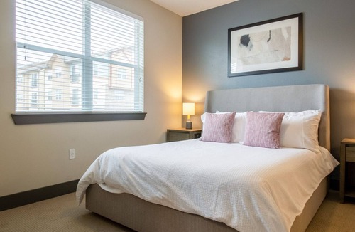 Parker Apartment | Modern Apartment in Prime Location (ID2663X31)