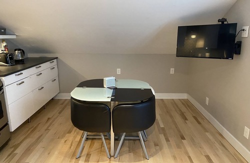 South River City Apartment | Modern Apt in So. Congress - Travis Heights