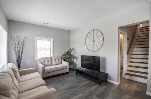 Lehighton House | Modern Coed Dorm 10 mins from Jim Thorpe