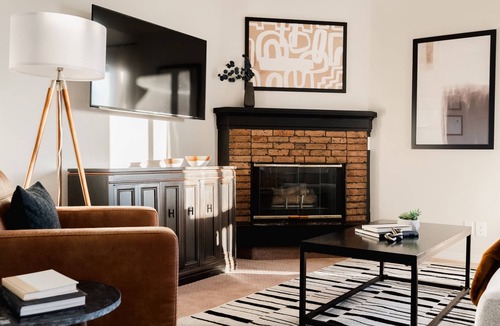 Greenwood Village Condo | Modern Contemporary Apt | DTC/Boston Commons