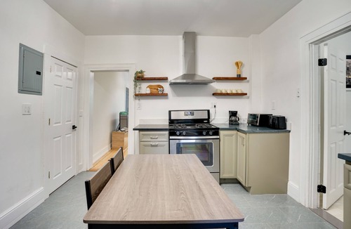 Hastings Apartment | Modern Hastings-On-Hudson Home Near River!