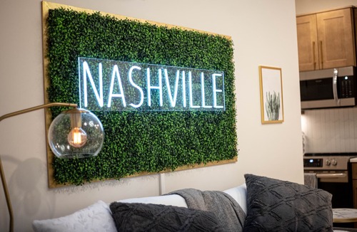Inglewood House | Modern LUX 3 Story Home w/Rooftop Bar - 4 mi to DT