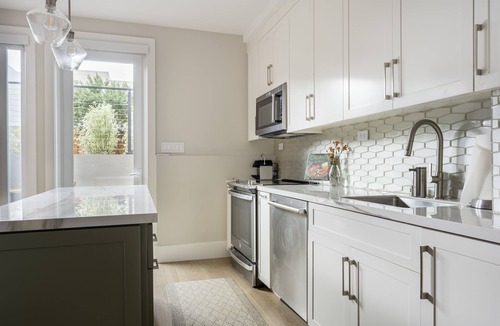 Richmond District Apartment | Modern Luxury 3BR near Golden Gate Park & Presidio