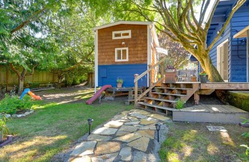 Lynnwood Apartment | Modern Lynnwood Tiny House 16 Mi to Seattle!