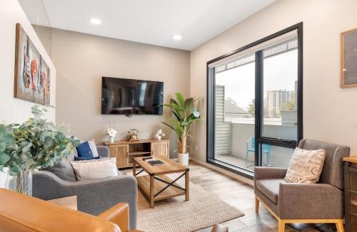 Edgehill House | Modern, Music Row, Central, Pool, Gym