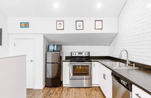 Berkeley Apartment | Modern Studio Steps from Tennyson Street