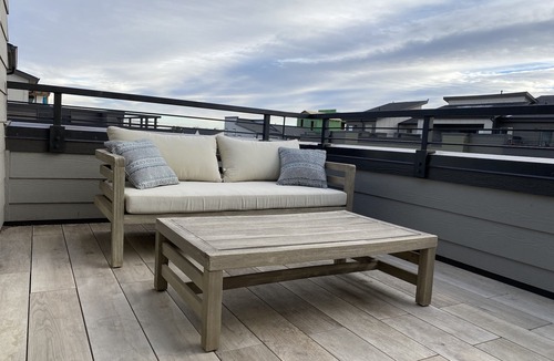 Superior House | Modern townhome w/rooftop patio. Mountain views. Easy access to Denver & Boulder