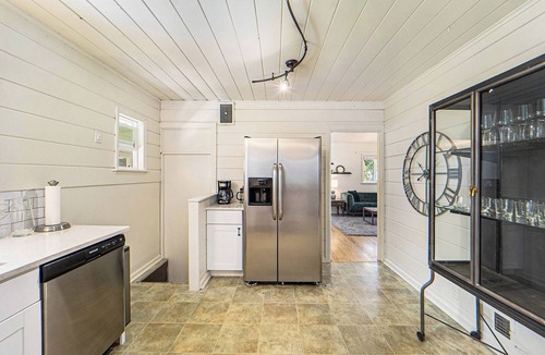 Barths House | Monthly 3 bd, 1.5 bath house, walk to Sloan's Lake & coffee. 10 mins to downtown