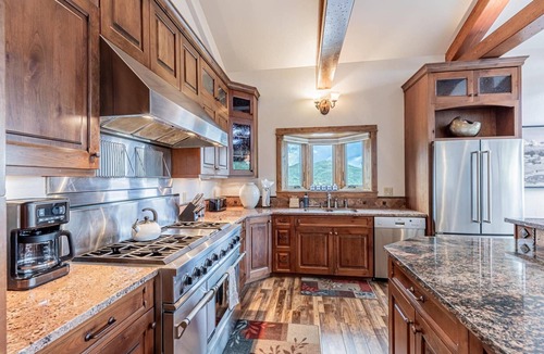 Steamboat Springs Condo | Monthly Discounts-Unforgettable Views w/PrivateHotTub-2 En Suites-2 Car Garage-Elevator-Sauna-Steam