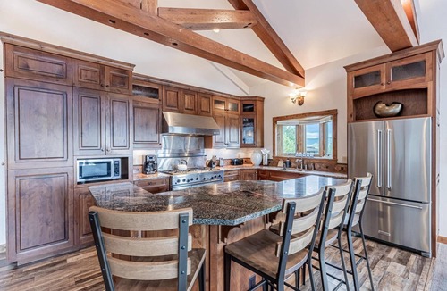 Steamboat Springs Condo | Monthly Discounts-Unforgettable Views w/PrivateHotTub-2 En Suites-2 Car Garage-Elevator-Sauna-Steam