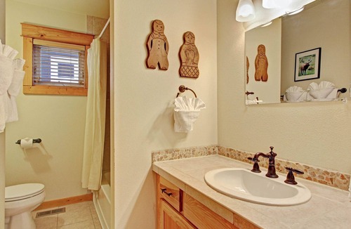 Estes Park Condo | Mount Acoma 38 - 2 Br Condo with Marys Lake and Mountain Views!