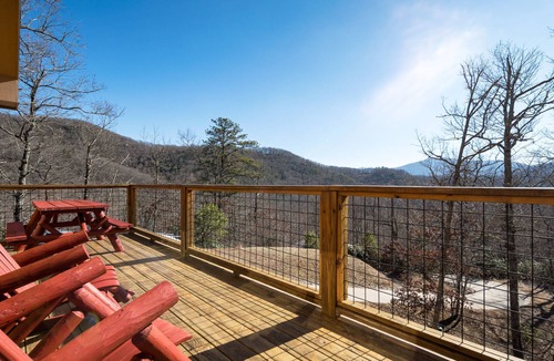 Fairview Cabin | Mountain Cabin-no hurricane damage; we would love your support!