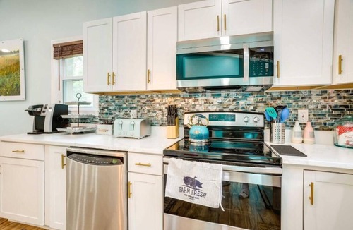 Front Royal House | Mountain Views in Buena Vista Farm - Unit A