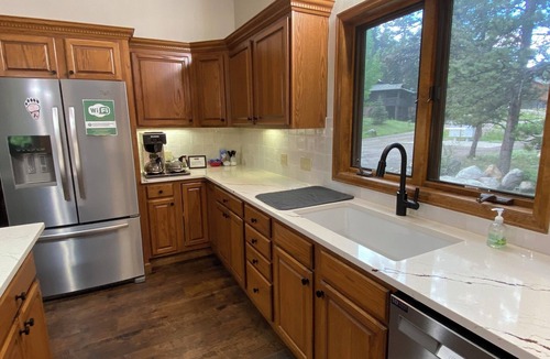 Aspen Brook House | Mountains and Memories - Near Nat’l Park and River, 4 bedroom, early check in