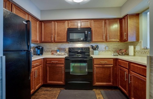 North Capitol Condo | Music City Style! Famous Downtown Broadway Honky Tonks 1 mile!