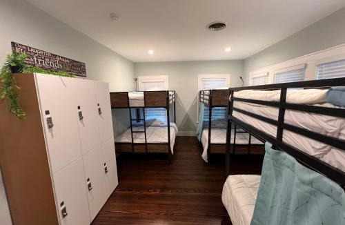 Midtown Hostel | MyCrib Houston Hostel