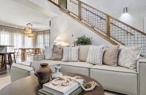 Ellijay House | Mystic Grove Luxury Mountain Hideaway