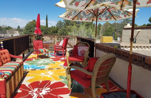 Academy Estates East House | NE Heights Luxurious Retreat, Large Group Capacity
