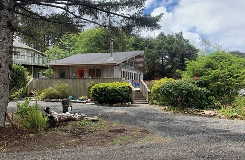 Neskowin Cabin | Neskowin Gem - Beach Front Property