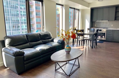 LoDo Condo | NEW!Denvers ONLY centralTrain HUB "union station", downtown upscale living!