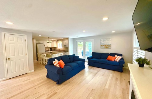 Westerly House | New for 2025 3 Bedroom Retreat 1 Mile from Westerly’s Beautiful Beaches!