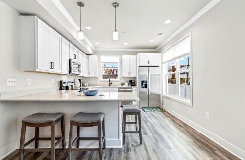 Edgewater House | New! Golden Anchor Retreat Lux Living!