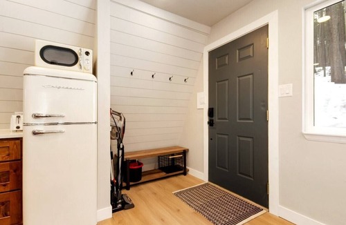 Evergreen Cabin | *NEW* Hidden Ruby A-Frame