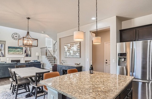 Arvada House | New Listing! Mountain Views and Close to Town - Yard / Grill / Fireplace