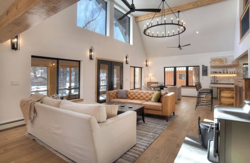 Rio Vista Estates House | New Listing! Riverfront Retreat | Mountain Views | Large Deck | Golf or Ski