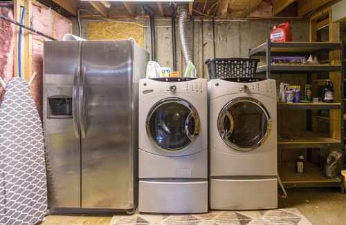 Denver House | NEW Lux home w. Cedar Sauna, Yard + Patio w. Fire | DT 10min | Walk to LightRail