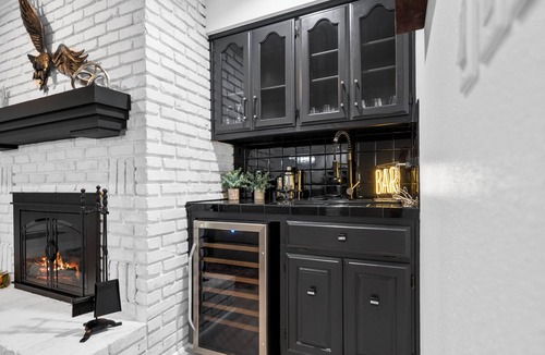 Hot Springs Village House | New LUX Lakefront: HotTub + Games + FirePit + Dock