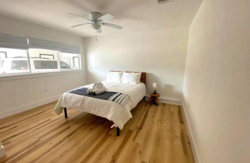 Bertram House | NEW Modern Hill Country Hideaway