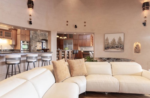 North Hills House | NEW ON VRBO! El Camino Stunning home Dale Ball trails Santa Fe Ski Area Forest
