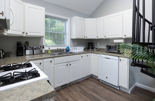Warrensburg House | NEW! One-of-a-kind The Butterfly Estate Sleeps 24+ Close to LG & Gore!