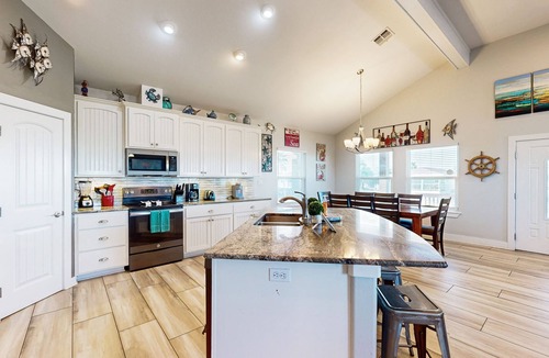 Leeward Sands House | New Port Aransas Home with WiFi & Bay Views - Near Community Park & Pool